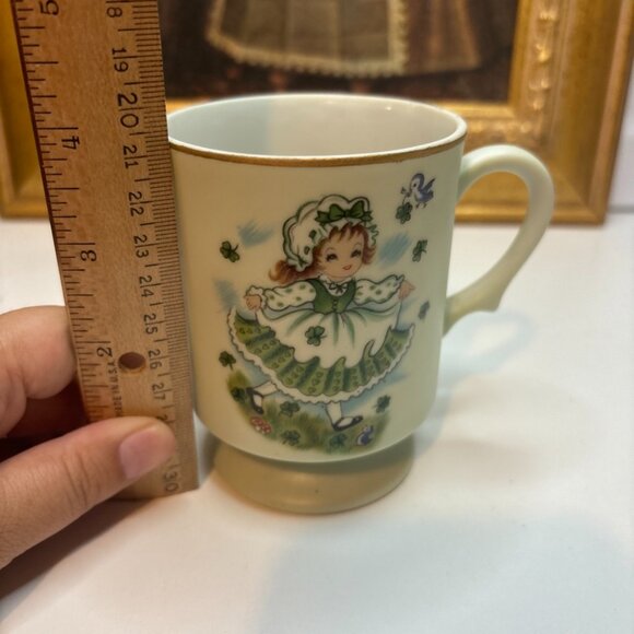 Lefton Vintage Irish Lass Shamrocks & Blue Bird Footed St Patrick's Day Mug 8200 - Picture 8 of 9